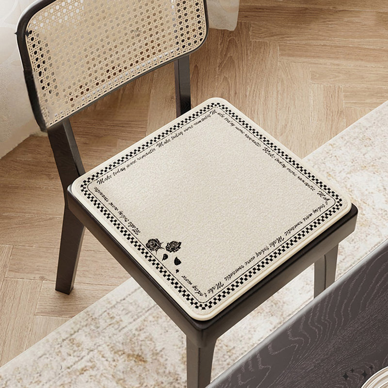 Coussin de siège Winter Winter, L 15,74 po x P 15,74 po