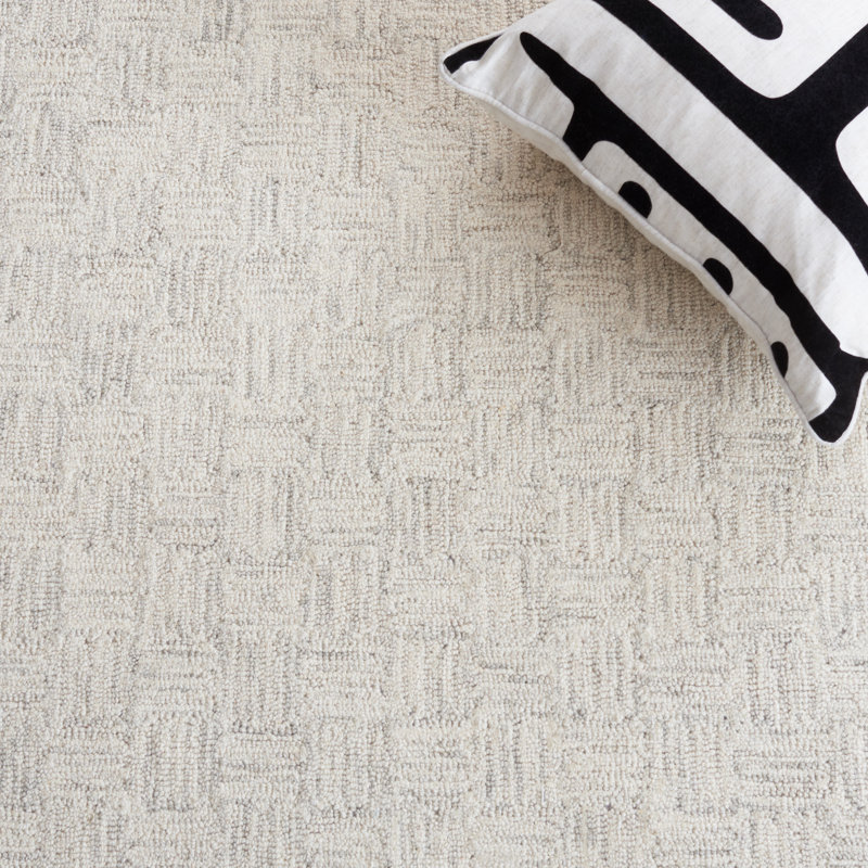 Maebel Hand Tufted Wool And Cotton With Latex Solid Color Rug, Round 7'