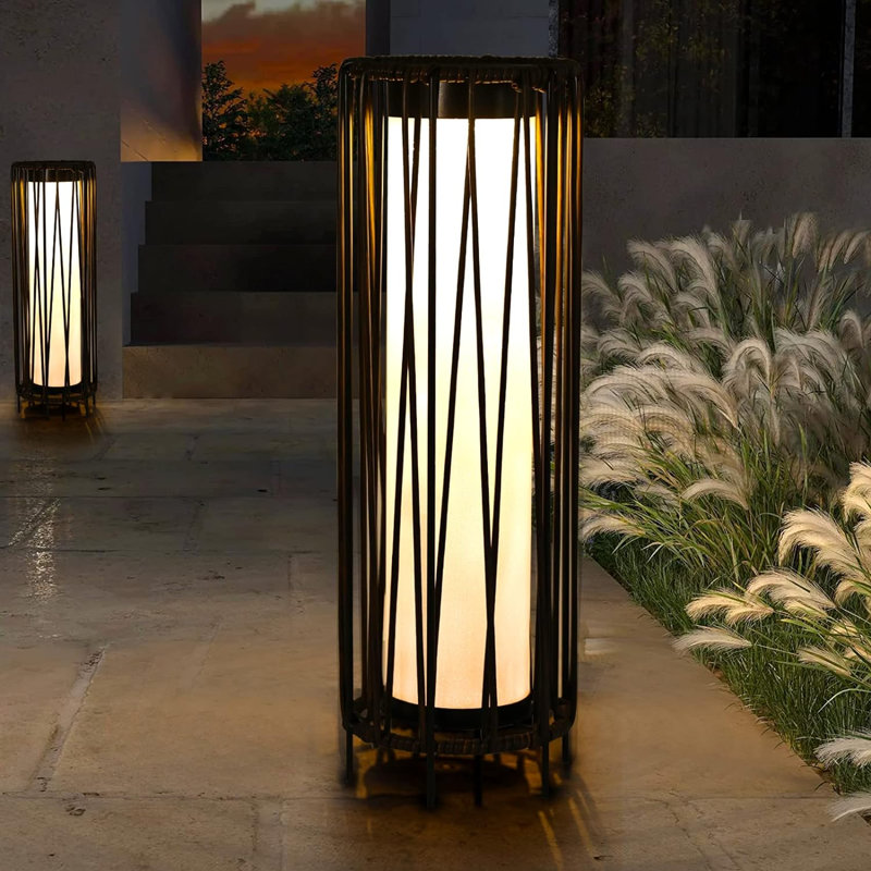 Lampe sur pied d'extérieur 19 po