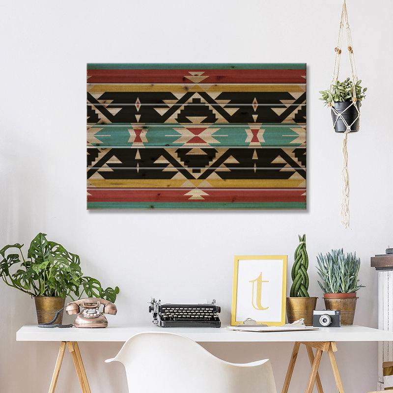Motif tribal noir, rouge et bleu, L 26 po x H 18 po