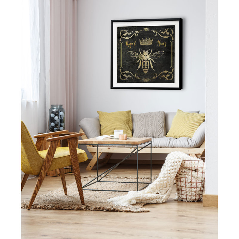 Royal Honey Bee I - impression d'art graphique, H 17,5 po x l 17,5 po x P 1,5 po, Cadre plastique noir