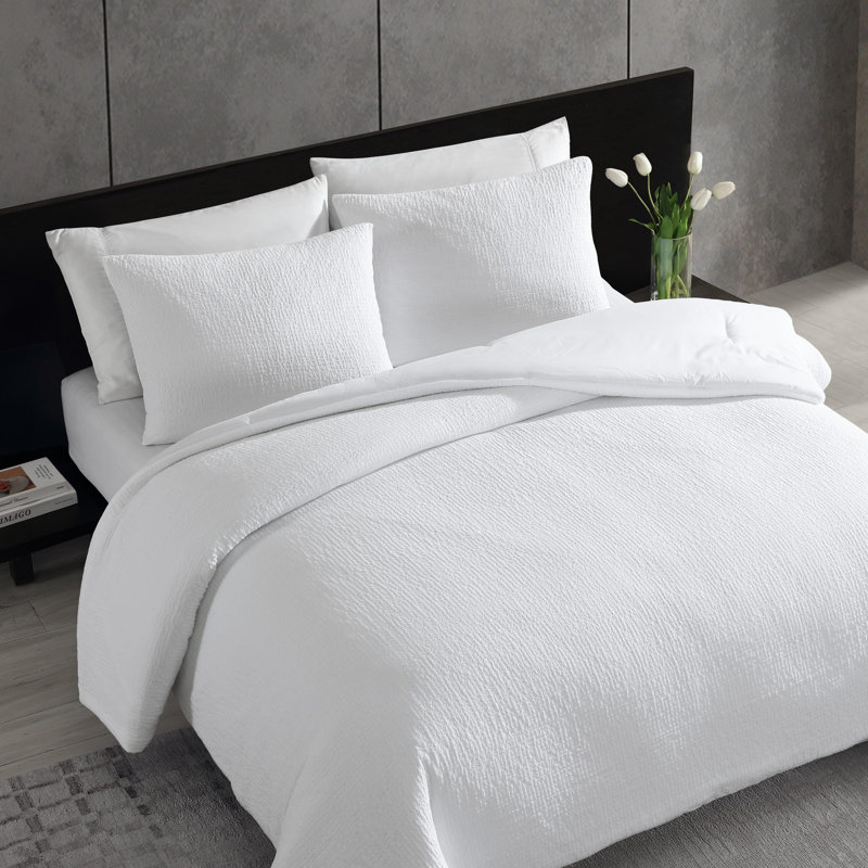 Vera Wang Puckered Texture Cotton White Duvet Cover Set, Queen Duvet Cover + 2 Standard Shams