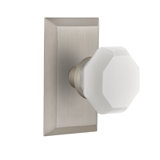 Studio Plate with Waldorf White Milk Knob