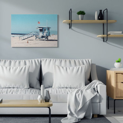 «Blue Lifeguard Stand at Coastline American Flag», reproduction d'impression