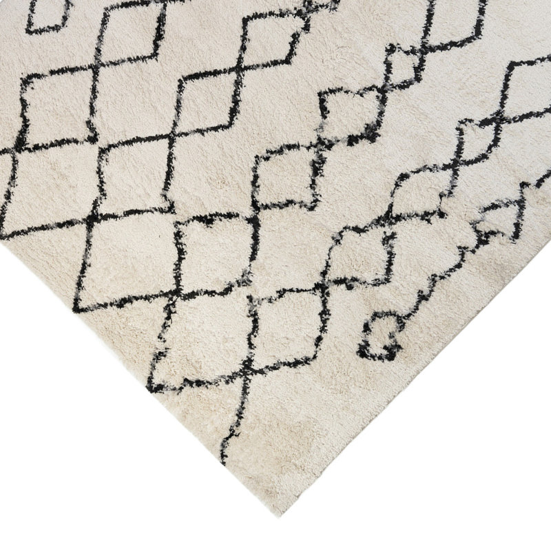 Tapis à poils longs noir et ivoire 8 pi x 12 pi