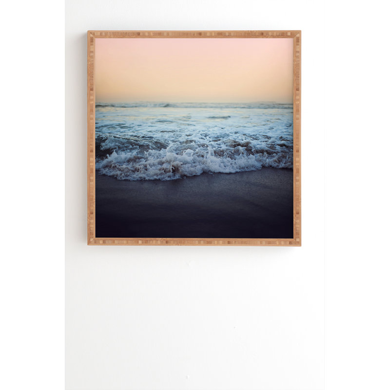 Photographie « crash into me », H 20 po x l 20 po x P 2 po, Armature en bambou, Pas de tapis