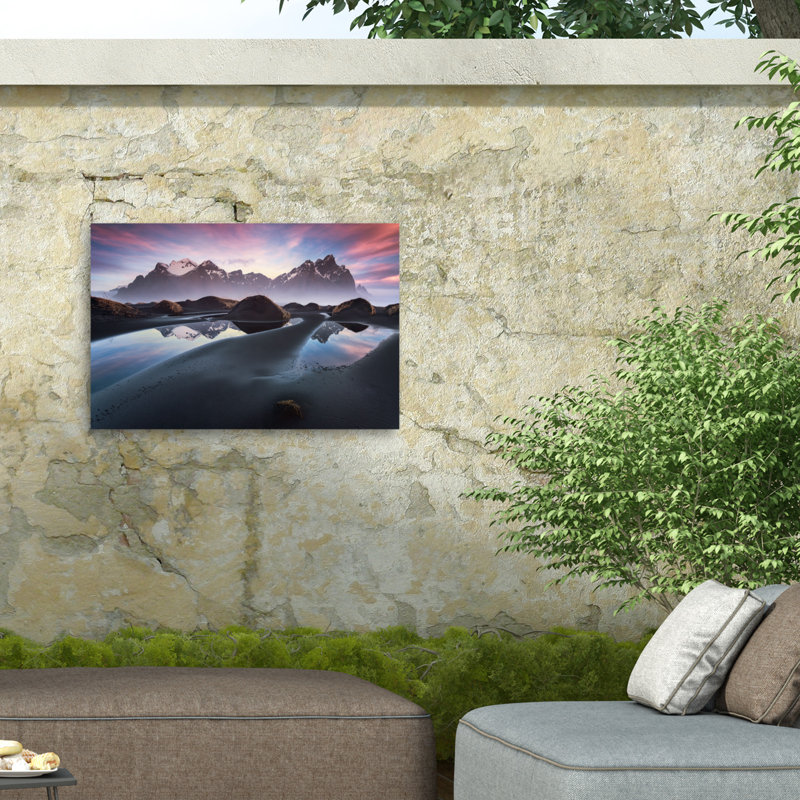 Stefan Hefele  Glowing Vestrahorn Outdoor  Canvas, H 12 po x l 19 po