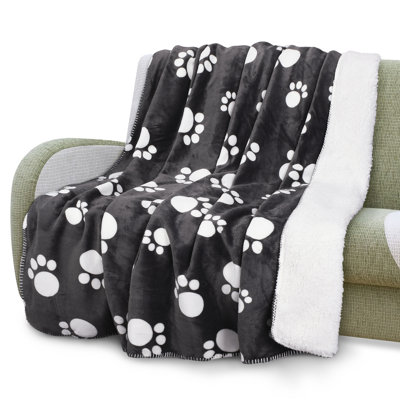 Catalonia Reversible Pet Blanket for Dogs and Cats, 20 x 30 inches, 50 x 60 inches