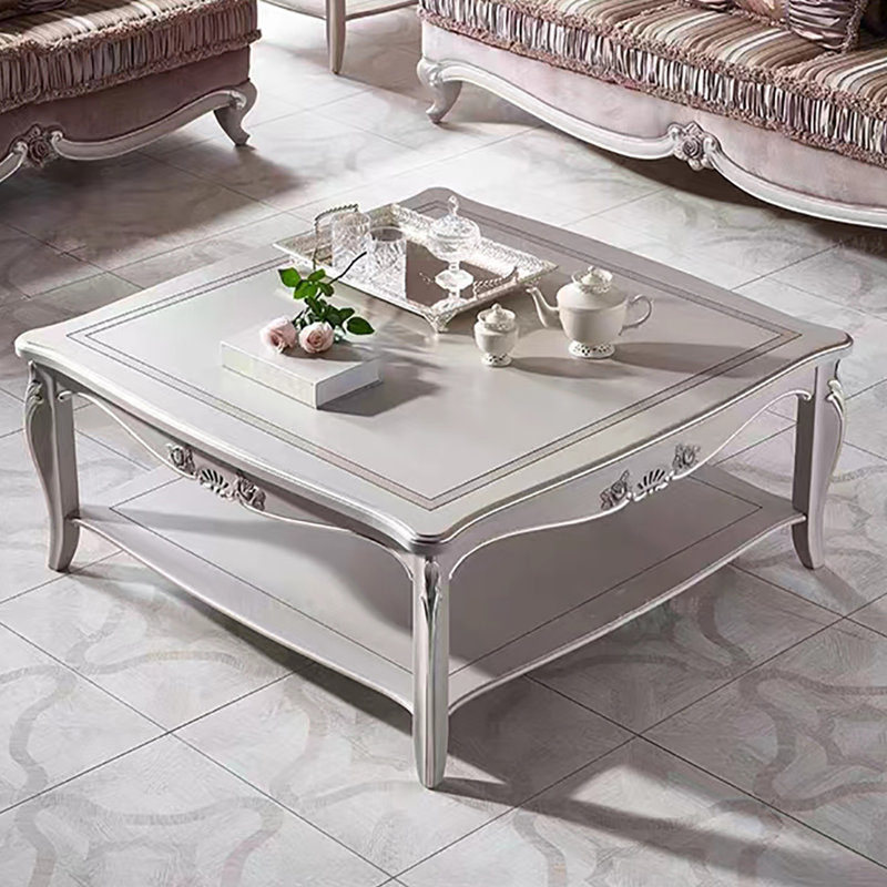Table basse carrée légère de luxe sculptée