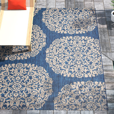 Holms Performance Damask Indoor/Outdoor Area Rug