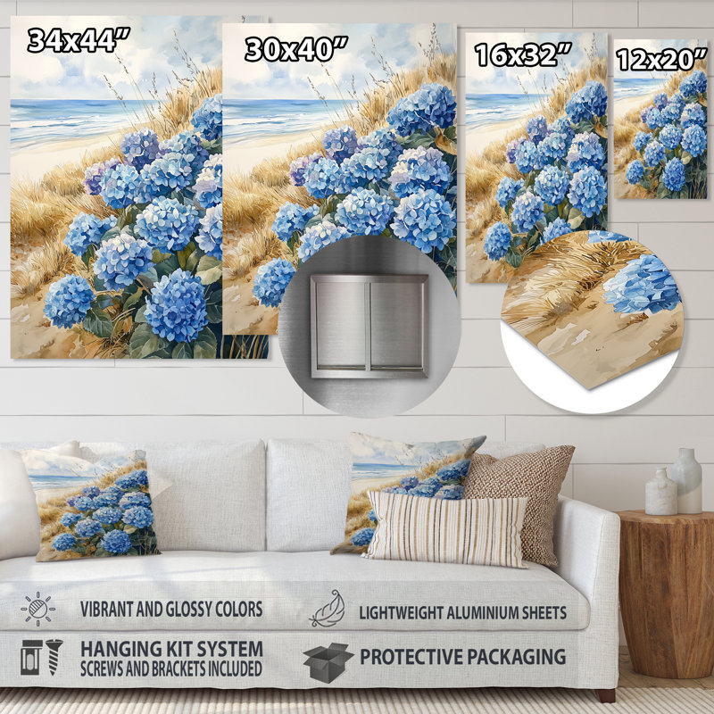 Hydrangeas By The Seaside I - Hydrangea, impression sur métal, H 20 po x l 12 po