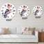 Horloge murale rétro sur une branche-60328818
