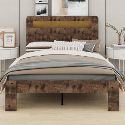 Lit plateforme moderne en bois avec tête de lit et rangement USB à DEL