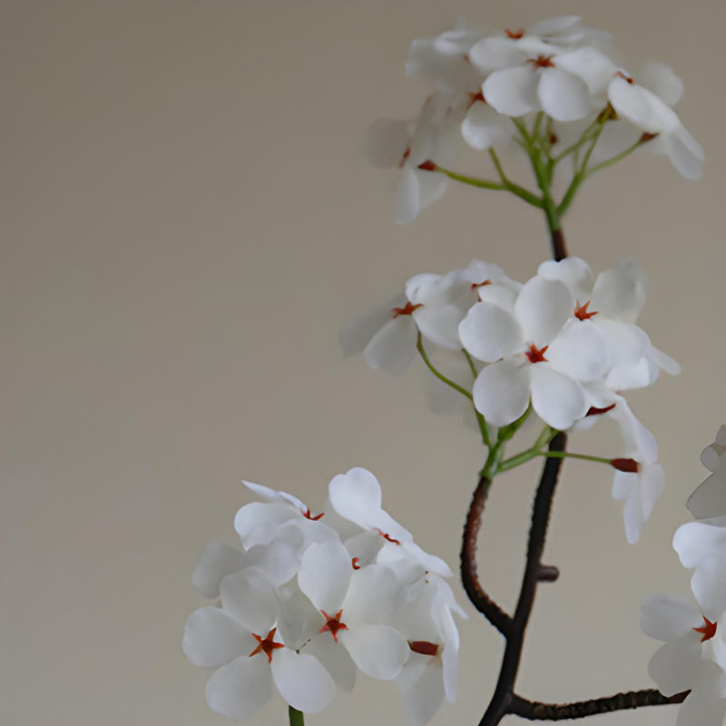 Ornements de fleurs simulées