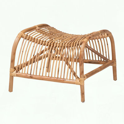 Tabouret en rotin avec design bohème fabriqué à la main