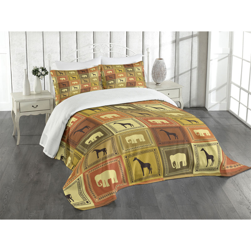 Brown Quilted Queen Bedspread Set with Pillow Shams