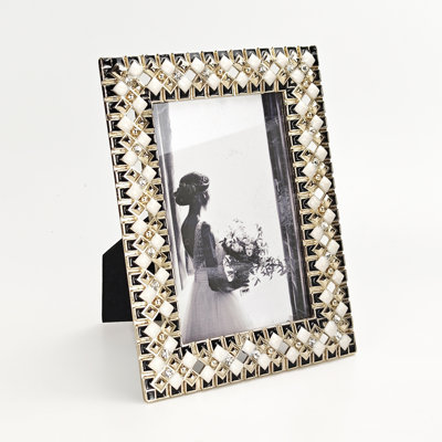 Checkboard Design Metal Picture Frame 4"x6"