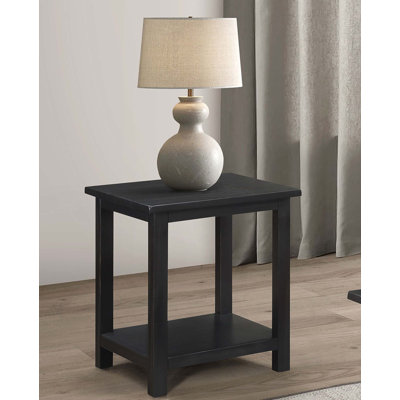 Table de bout en bois rustique avec tablette inférieure fonctionnelle