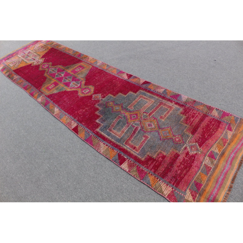 Tapis turc rose Herki d'inspiration rétro idéal pour la cuisine ou la décoration d'escalier