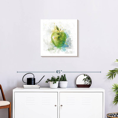 Yarlin A Fresh Apple