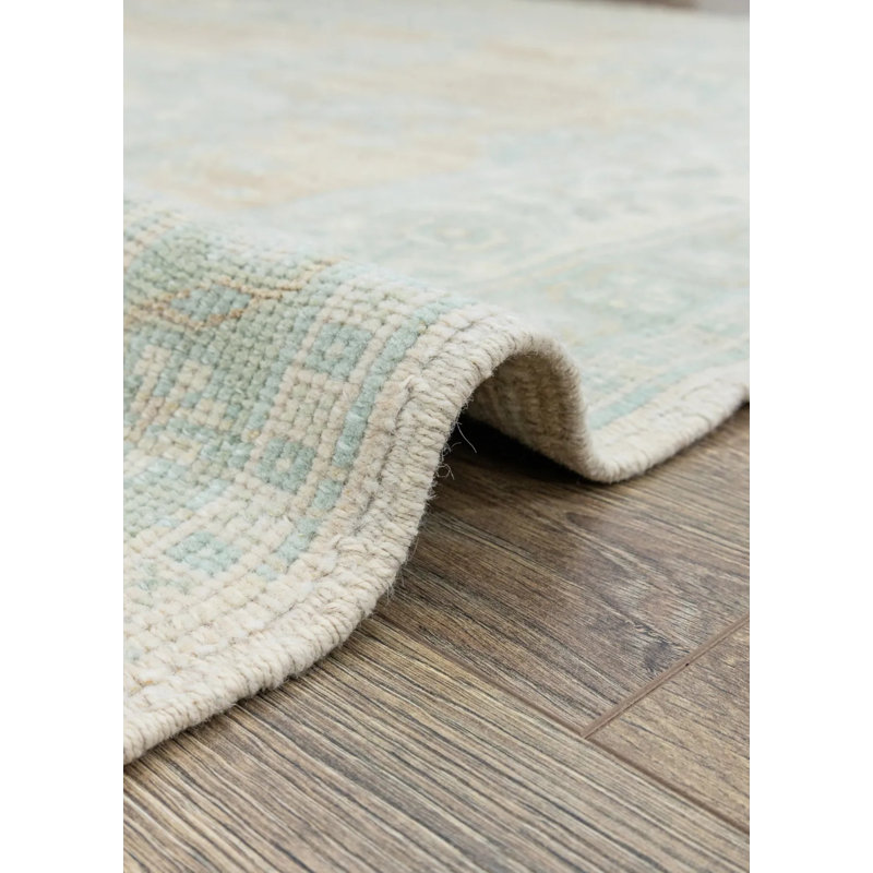 Tapis en laine à motif médaillon Saveh