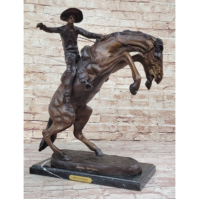 Figurines et sculptures