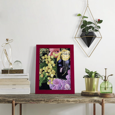 Floral on Black I, reproduction encadrée sur papier