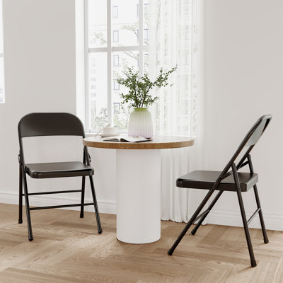 Ensemble de 2 chaises pliantes, structure en métal robuste d'une capacité de 350 lb, chaises noires portables pour la salle à manger, le bureau et le camping