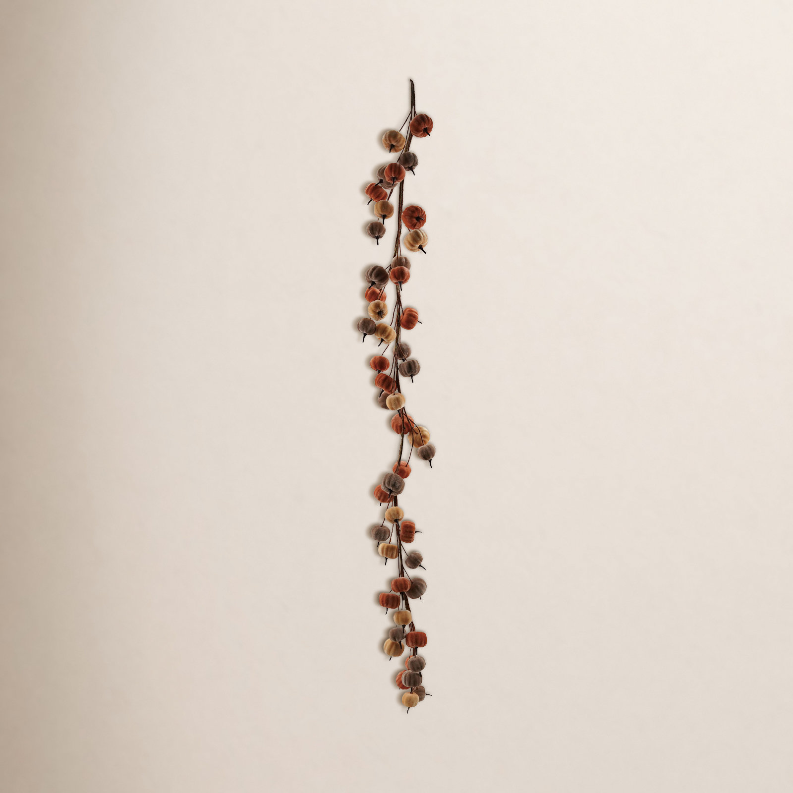 4.5'' Novelty Garland Garland