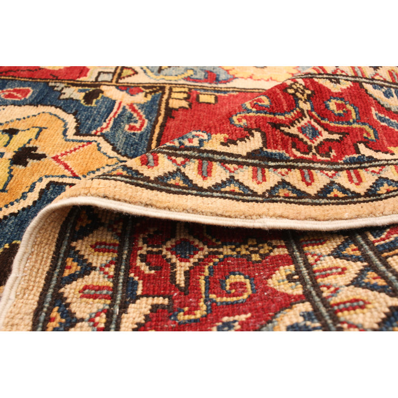 Tapis unique en laine noué à la main des années 2010 de 4 pi 11 po x 6 pi 9 po rouge d'Uzbek Gazni Quantina