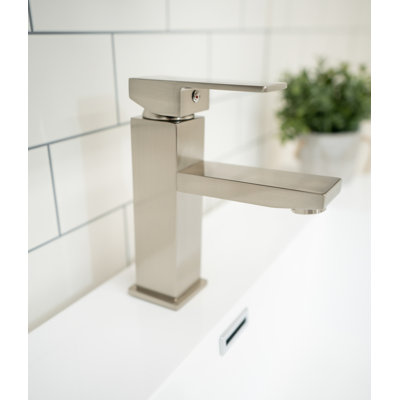 Single-Hole Bathroom Faucet