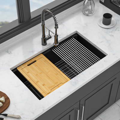 Évier encastrable 33 x 19 po en composite de quartz noir - haut avec succes inclus