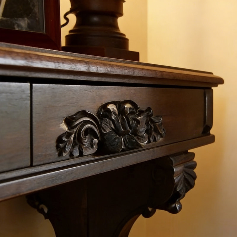 Console en bois de style français