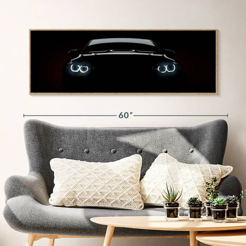 Voiture noire de luxe, Cadre flottant en bois naturel, 49 po x 17 po