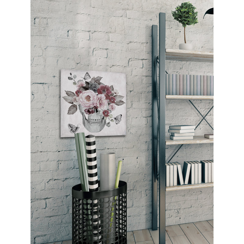 Crâne et pivoines roses par Marmont Hill - impression sur toile tendue, H 18 po x l 18 po x P 1,5 po