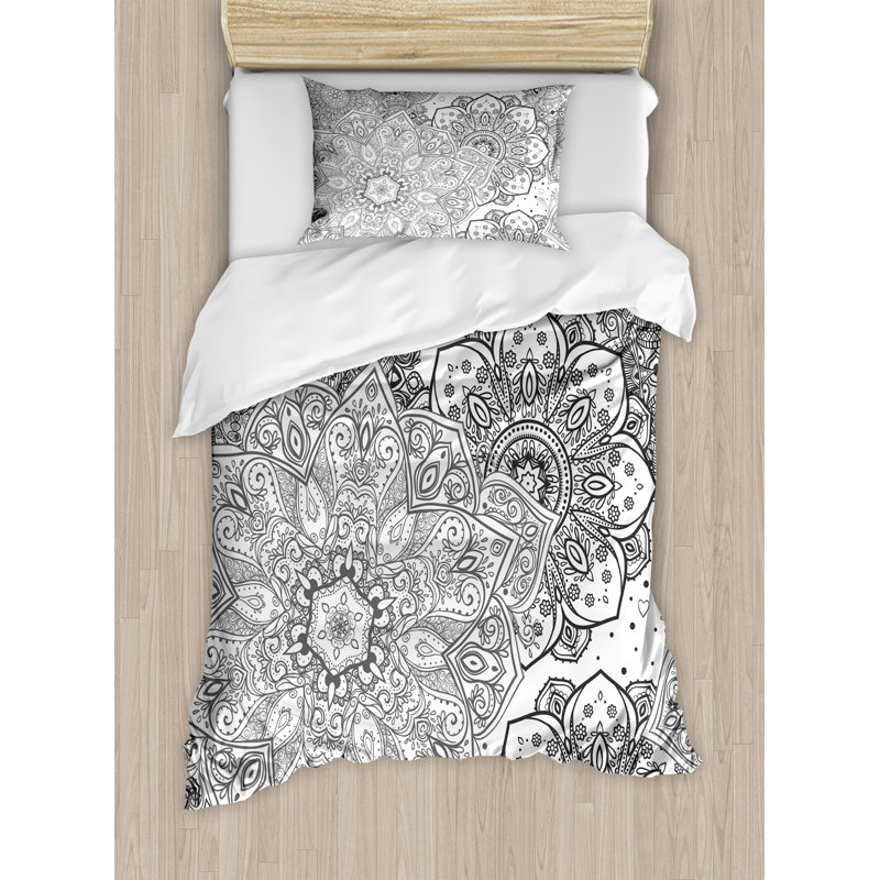 Cottage Americana Polyester Floral Duvet Cover, Monochrome Doodle Flora, Twin