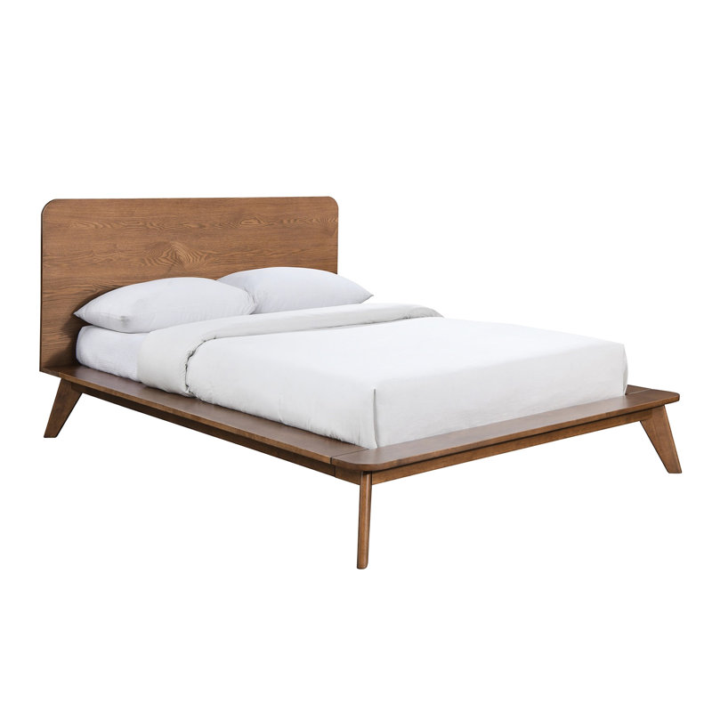 Lit plateforme en noyer massif de style Mid-Century, tête de lit à panneau, pieds fuselés, structure de lit de couleur moderne prête à accueillir un matelas, pieds inclinés, conception de chambre à coucher