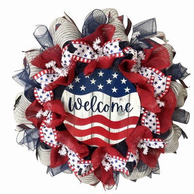 Patriotic Welcome Wreath with Wood Look Gray Background Handmade