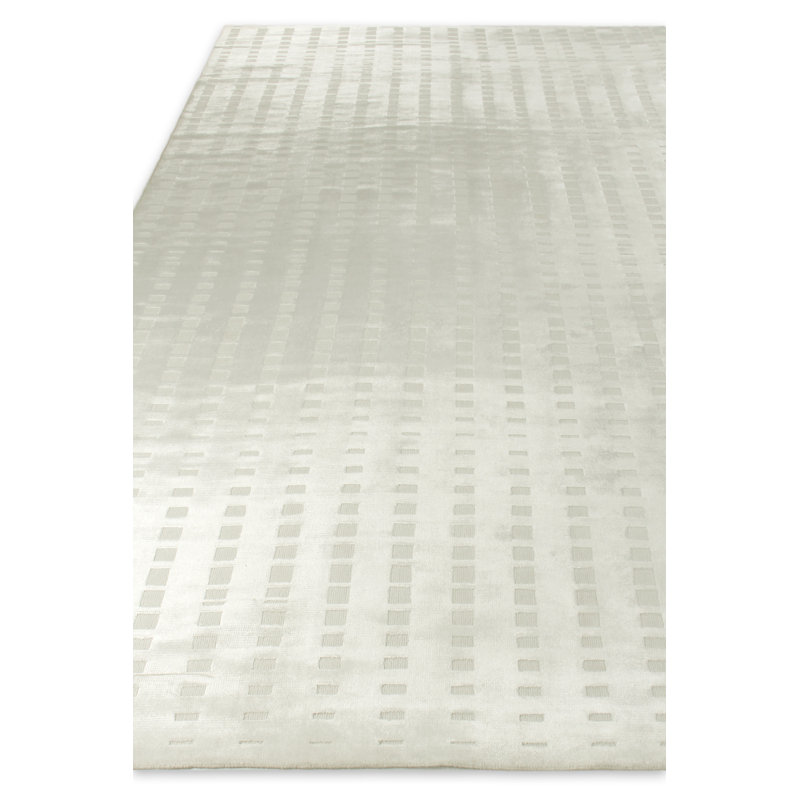Dovey handloomed Bamboo Silk White Area Rug
