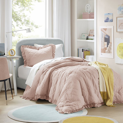 Phoebe Blush Diamond Quilted Ruffle Edge 2-Piece Twin/Twin XL Comforter Set