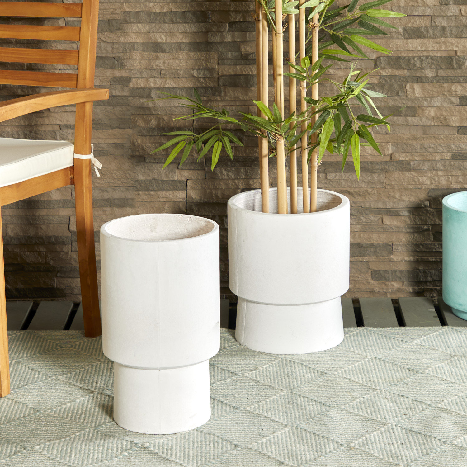 Robbins Pot Planter, 16.55" H x 9.85" W x 9.9" D, White