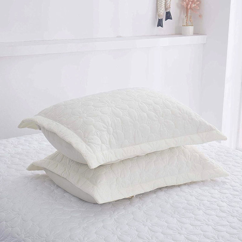 Taies décoratives matelassées à motif floral, 20 po x 26 po, Blanc cassé