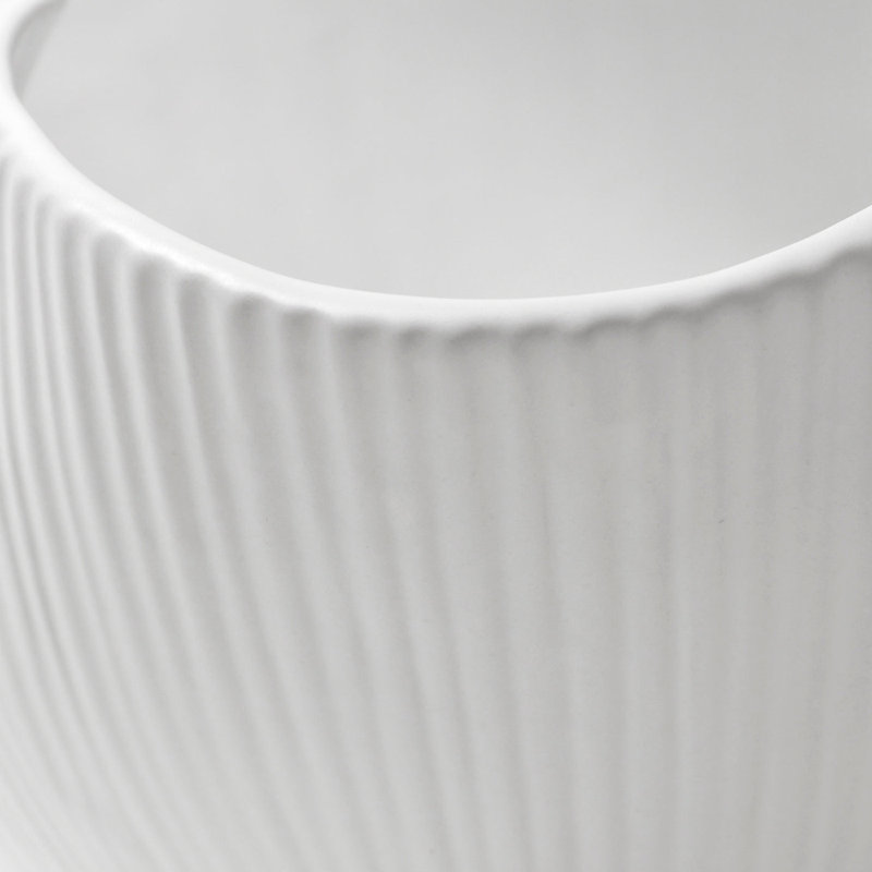 Relief Large Pinch Bowl