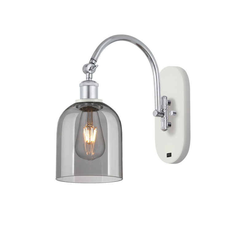 Applique à bras en acier Bella, Chrome poli blanc, Gris fumée clair