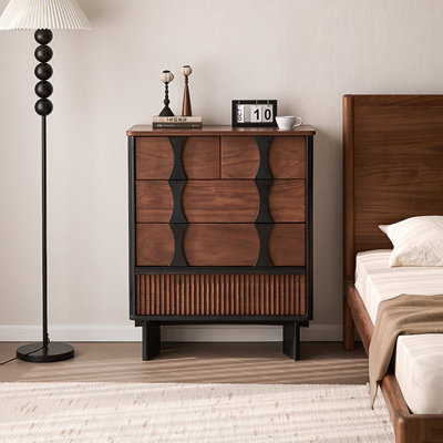 Commode d'appoint de style médiéval moderne