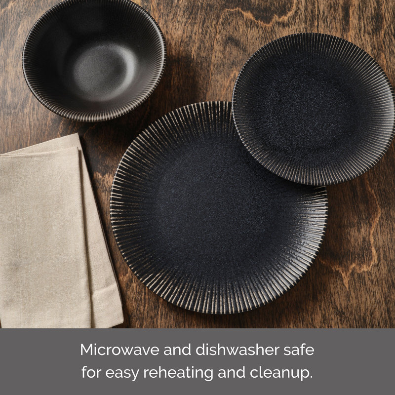 Mikasa Oakley 12-Piece Dinnerware Set, Service for 4