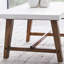 Table de salle à manger Partlow avec plateau en béton et base en bois