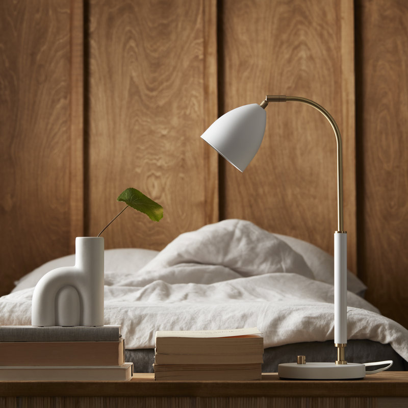 Deluxe Metal Arched Lamp