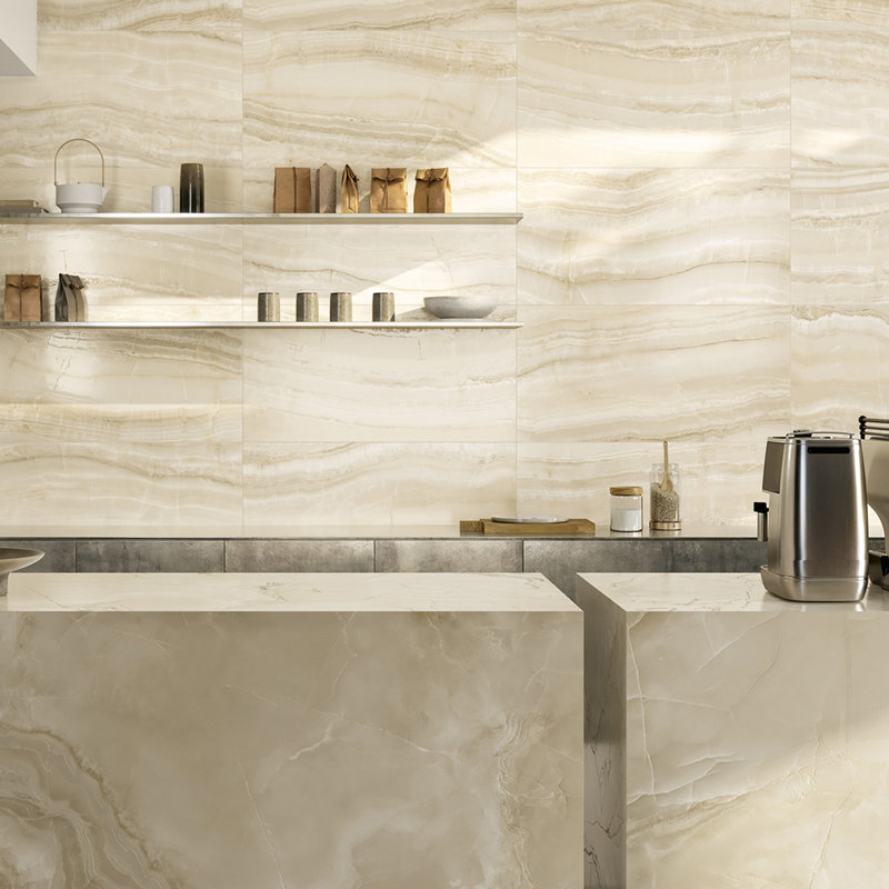 Selena Cross Cut Onyx 24X48 Amber, Beige