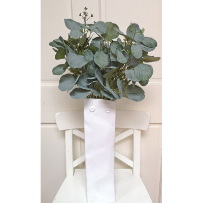 Jet eucalyptus